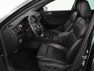 Škoda Superb Skoda Superb 1.4 TSI iV Laurin & Klement | Panoramadak |  Stoelventilatie | Leder | 360 camera | Trekhaak | Massage | Adaptive cruise | Canton Sound | Virtual Cockpit | Carplay | 19'' lichtmetalen velgen | PHEV - afbeelding nr 4