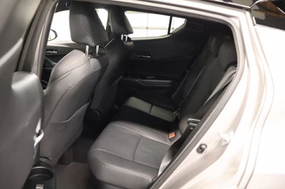 Toyota C-HR Toyota C-HR 2.0 Hybrid Bi-Tone - afbeelding nr 22