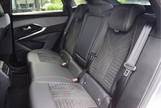 Peugeot 3008 Peugeot 3008 1.2 Hybrid 136 GT | 360° Camera | Elektrische Kofferklep | Stoelverwarming - afbeelding nr 21