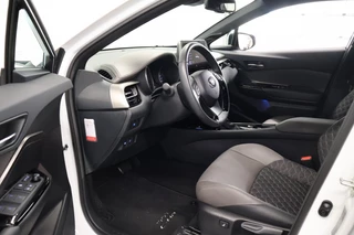 Toyota C-HR Toyota C-HR 2.0 Hybrid Executive - afbeelding nr 18