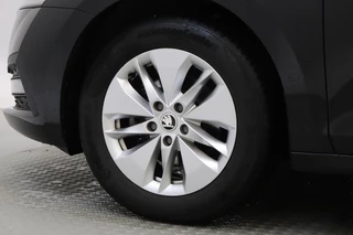 Škoda Octavia Škoda Octavia 1.0 e-TSI Hybrid Business Edition Automaat - afbeelding nr 21