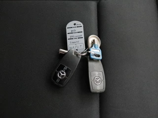 Mercedes-Benz Sprinter | 3-Persoons | Trekhaak | Airco | Betimmering - afbeelding nr 5