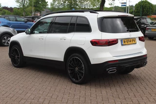 Mercedes-Benz GLB Mercedes-Benz GLB 200 Premium Plus 7p. / Panoramadak / Camera / 20'' / Sfeerverlichting / Navigatie / Dodehoek / DAB / Stoelverwarming / Cruise Control - afbeelding nr 3
