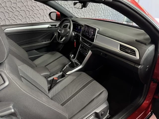 Volkswagen T-Roc Volkswagen T-Roc Cabrio TSI VIR.COCKPIT CARPLAY NAVI IQ.LED STOEL/STUUR.VERW DAB ADAP.CRUISE 05/2024 