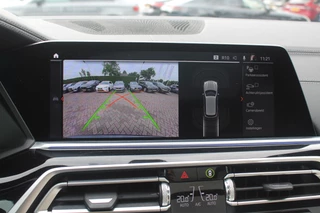 BMW X5 BMW X5 xDrive30d High Exe. 7p. M Sport / Trekhaak / Panoramadak / Camera / Head-up / Softclose / 20'' / Harman Kardon / Luchtvering / Laser LED / Keyless / Leder / Apple CarPlay / Stuurverwarming / DAB / ACC / Zonnescherm zijruite - afbeelding nr 24