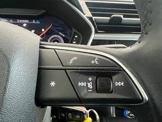 Audi Q3 Audi Q3 35 TFSI Advanced AUTOMAAT NL AUTO Lichtmetalen velgen 20