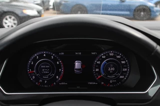 Volkswagen Tiguan Volkswagen Tiguan 2.0 TSI 4Motion Highline / Vol opties! / Panoramadak / Camera / Head-up / Leder / 18'' / Keyless / Dynaudio / Apple CarPlay / Standverwarming / Naavigatie / DAB / Dodehoek / Stoelverwarming / ACC - afbeelding nr 18