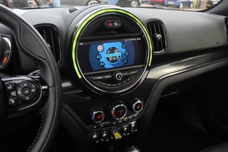 MINI Countryman MINI Countryman Mini 2.0 Cooper S E ALL4 Chili / Panoramadak / Camera / Head-up / 19'' / Leder / Navigatie / Stoelverwarming / DAB / Cruise Control / SoH 94% - afbeelding nr 20