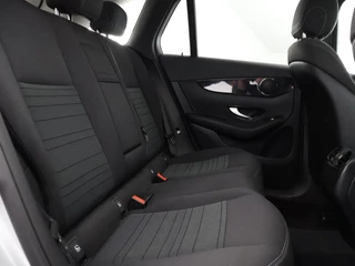 Mercedes-Benz GLC Mercedes-Benz GLC-klasse BLACK SERIES PACK 250 4MATIC Premium Plus Automaat | Navigatie | 360° camera | Privacy Glass | - afbeelding nr 21