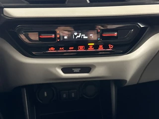 Suzuki Swift Suzuki Swift 1.2 Select Smart Hybrid | Navigatie | Adaptieve Cruise Control | Parkeercamera - afbeelding nr 17