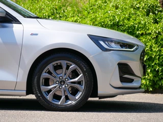 Ford Focus Ford Focus Wagon 1.0 EcoBoost 125PK Automaat ST-Line | NAVIGATIE | CRUISE CONTROL | - afbeelding nr 6