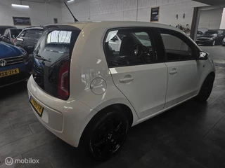 Volkswagen up! Volkswagen Up! 1.0 high up! BlueMotion/ Navigatie /Lm velgen - afbeelding nr 10