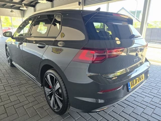 Volkswagen Golf Volkswagen Golf 1.4 eHybrid GTE / Dealer Onderhouden / IQ Light / Stoelverwarming / CarPlay - afbeelding nr 2