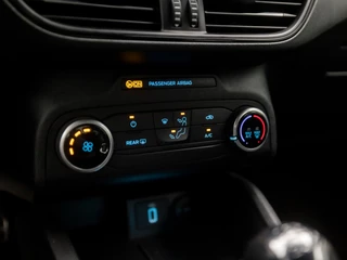Ford Focus (APPLE CARPLAY, GROOT NAVI, CLIMATE, ZWART HEMEL, SPORTSTOELEN, CRUISE, LANE ASSIST, PARKEERSENSOREN, NIEUWSTAAT) - afbeelding nr 9