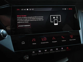 Peugeot 308 Peugeot 308 1.2 PureTech GT Climate control Adaptive cruise control Parkeersensoren Achteruitrijcamera Navigatie Voorstoelen verwarmd LED Apple Carplay/ Android Auto - afbeelding nr 20