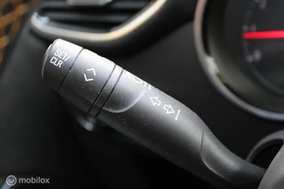 Opel Crossland X Opel Crossland X 1.2 Turbo Innovation 110 PK, Trekhaak, Pdc voor + achter + Camera, App connect, Navi, Cruise, Airco, Donkerglas, Lmv. - afbeelding nr 32