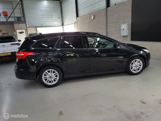 Ford Focus Ford Focus Wagon 1.0 Titanium Edition/Cruise/Airco/Trekhaak - afbeelding nr 12