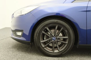 Ford Focus Ford Focus 1.0 EcoBoost Titanium Business - afbeelding nr 24