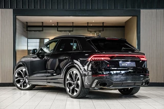 Audi RSQ8 Audi RSQ8 4.0 TFSI Quattro|Ceramic|Dynamic plus|Carbon|Nacht - afbeelding nr 3
