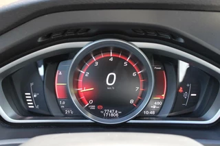Volvo V40 Volvo V40 2.0 T4 Business Sport | Camera | Stoelverwarming - afbeelding nr 14