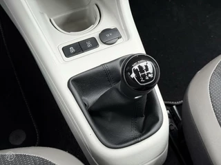Volkswagen up! Volkswagen Up! 1.0 BMT high up! Stoelverwarming Cruise Control DAB Climate Control 16” PDC - afbeelding nr 22