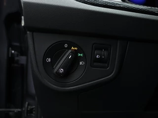 Volkswagen Taigo Volkswagen Taigo 1.0 TSI Life | Trekhaak | Adaptive cruise control | Navigatie - afbeelding nr 24