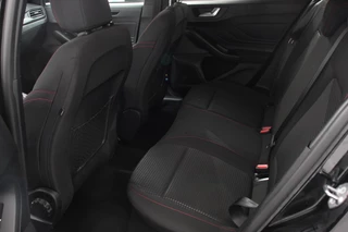 Ford Focus Ford Focus Wagon 1.0 EcoBoost 155pk MHEV ST Line Business  Navigatie Apple Carplay/Android Auto Climate Control Camera Parkeer sensoren Stoel en stuurverwarming Dab Led - afbeelding nr 12