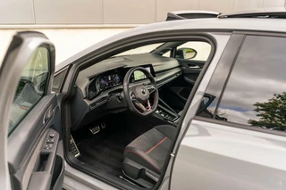 Volkswagen Golf Volkswagen Golf 2.0 TSI GTI Clubsport Pano HK DSG LED - afbeelding nr 19