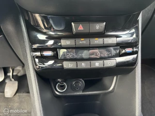 Peugeot 208 Peugeot 208 1.2 PureTech Allure stoelverwarming 5drs lmv - afbeelding nr 22