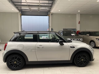 MINI Electric MINI Electric Mini Camden Ed. 33 kWh [ CAREPLAY I CLIMA & STOELVERWARMING] - afbeelding nr 9