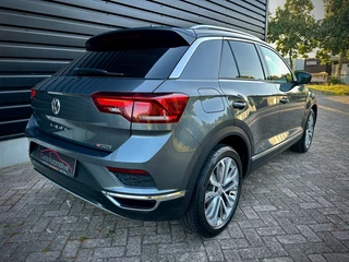 Volkswagen T-Roc Volkswagen T-Roc 2.0 TSI 4Motion 190PK! AUT|NAVI|ACC|DCC|LANE|CARPLAY - afbeelding nr 44