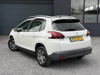 Peugeot 2008 Peugeot 2008 1.2 PureTech Blue Lion Pano,Navi,Pdc,110pk,Airco,Cruise,Lm velgen,4 Nieuwe Banden,Apk tot 07-2026 - afbeelding nr 5