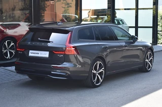 Volvo V60 Volvo V60 T6 350pk AWD Plus Dark | 19'' | Trekhaak | Harman/Kardon | 360 - afbeelding nr 21