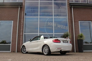 BMW 2 Serie ➡️ BMW 2-serie Cabrio 218i F23 Executive | 2e eigenaar | Origineel | Sportstoelen | Stoelverwarming | DAB | Harman-kardon | Stuurverwarming | PDC | Cruise control | Climate control | - afbeelding nr 3