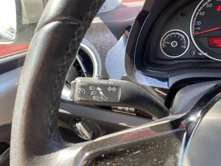 Volkswagen up! Volkswagen up! 1.0 high up! BlueMotion CRUISE / PDC / AIRCO / NAVI / BLUETOOTH / LMV - afbeelding nr 5