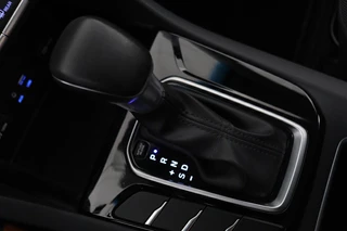 Hyundai IONIQ Hyundai IONIQ 1.6 GDi i-Motion | Adaptive cruise | Camera |  Navigatie | Climate control | PDC | Bluetooth | DAB | LED - afbeelding nr 18