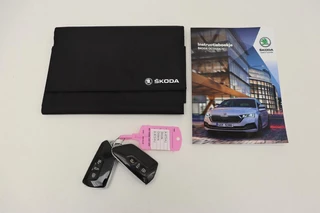 Škoda Octavia Skoda Octavia 1.4 TSI iV Business Edition | Trekhaak |  Stoelverwarming | Carplay | Full LED | PDC | Navigatie | Climate control | Cruise control | PHEV - afbeelding nr 15