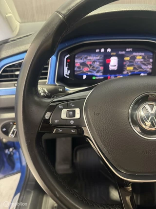 Volkswagen T-Roc Volkswagen T-Roc 1.5 TSI Style Business PANO, ACC, STANDkACH - afbeelding nr 10