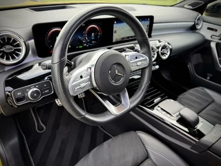 Mercedes-Benz CLA Mercedes CLA-klasse 250 e AMG CLA250e Coupe Panoramadak|Burmester®|Camera 360°|Sfeerverlichting|Head-up|Multibeam LED|Night pakket - afbeelding nr 20