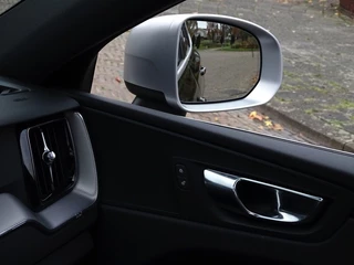 Volvo XC60 Volvo XC60 2.0 T8 408PK TE AWD / Inscription / R-Design / LED - afbeelding nr 57