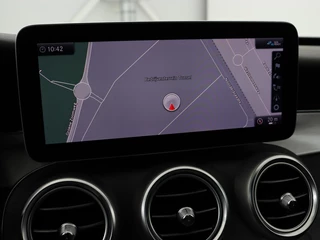 Mercedes-Benz C-Klasse Mercedes-Benz C-klasse 180 Business Solution AMG | Stoelverwarming |  360 Camera | Trekhaak | Digital Cockpit | Leder/Alcantara | Full LED | Navigatie | Park Assist - afbeelding nr 19