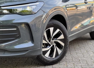 Volkswagen Tiguan Volkswagen TIGUAN 1.5 eTSI DSG Lane ass Drive pilot CarPlay 150 PK Keyless Camera Sfeerverlichting Life edition Direct leverbaar - afbeelding nr 14