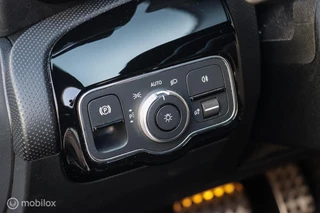 Mercedes-Benz A-Klasse Mercedes A-klasse 200 AMG | Aut | Camera | LED | Night pakket - afbeelding nr 26