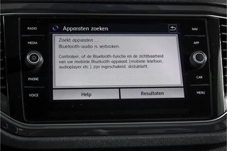 Volkswagen T-Roc Volkswagen T-Roc 2.0 TSI 190 PK 4Motion Sport - Automaat | Dig. Cockpit | Cruise Control | Stoelverw. | PDC | NAV + App. Connect | ECC | Afn. Trekhaak | LM 17