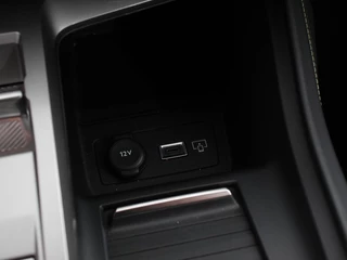 Peugeot 308 Peugeot 308 1.2 PureTech GT Climate control Adaptive cruise control Parkeersensoren Achteruitrijcamera Navigatie Voorstoelen verwarmd LED Apple Carplay/ Android Auto - afbeelding nr 17