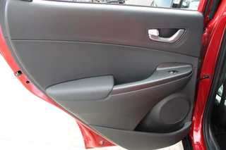 Hyundai Kona Hyundai Kona 1.6 GDI HEV Premium Navi/Leer/18
