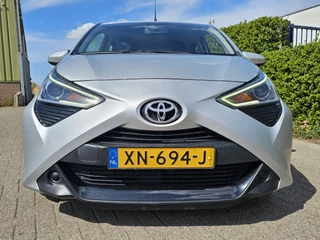 Toyota Aygo Toyota Aygo 1.0 VVT-i x-play, Camera! Carplay! Apk 6-2027! Zondag OPEN! - afbeelding nr 5