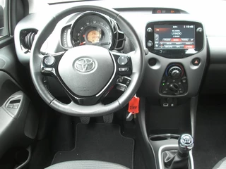 Toyota Aygo Toyota Aygo 1.0 VVT-i x-play 28.000 km! Parkeersensors - afbeelding nr 11