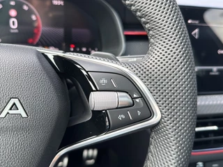 Škoda Kamiq Škoda Kamiq 1.0 TSI DSG MONTE CARLO GLAS-DAK/CAMERA/CARPLAY/CRUISE/STOELVERW - afbeelding nr 16