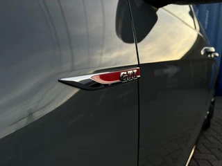 Volkswagen Golf Volkswagen Golf 2.0 TSI GTI TCR |DYN AUDIO|PANO|ACC| - afbeelding nr 4